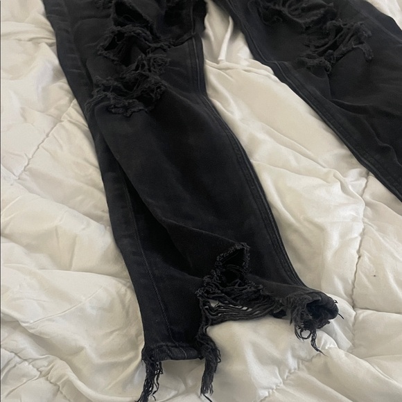 American Eagle Outfitters Black Distressed Boyfriend Jeans - Picture 2 of 4